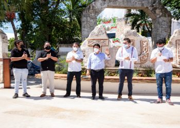DEVELAN LETRAS DE TULUM POR ANIVERSARIO COMO PUEBLO MÁGICO