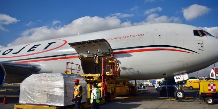 MÉXICO RECIBIÓ EL EMBARQUE NÚMERO 75 DE PFIZER-BIONTECH CON 585 MIL VACUNAS ENVASADAS