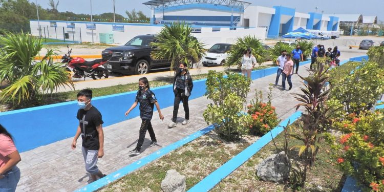 COMENZÓ EL ARRIBO DE LOS ATLETAS DE ALTO RENDIMIENTO QUE TEMPORALMENTE FUERON REUBICADOS EN EL CEDAR DE CANCÚN