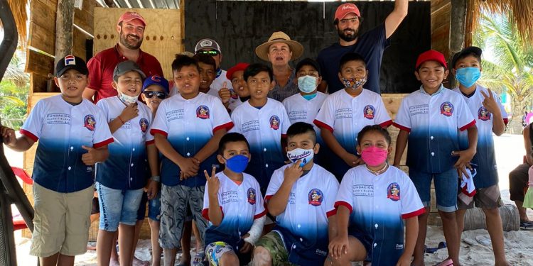 FUNDACIÓN PEDRO Y ELENA HDEZ. Y PALMAR SPRITZ SE ANOTAN UN JONRÓN EN EL CUYO, YUCATÁN