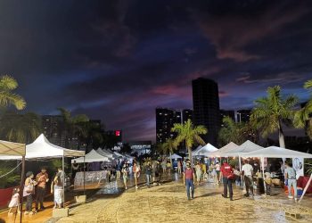 FAMILIAS DISFRUTAN DE LA EXPO TAJAMAR