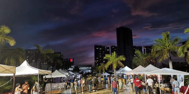 FAMILIAS DISFRUTAN DE LA EXPO TAJAMAR