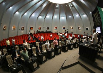 EMPRESARIOS PIDEN A LEGISLADORES DE QUINTANA ROO DEJAR A UN LADO LA FLOJERA