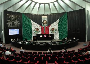 RECHAZO POPULAR FRENA INICIATIVA DE DIPUTADOS PARA REELEGIRSE