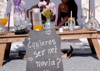INSPECTORES CASI ARRUINAN LA CITA PERFECTA DE PAREJA DE ENAMORADOS