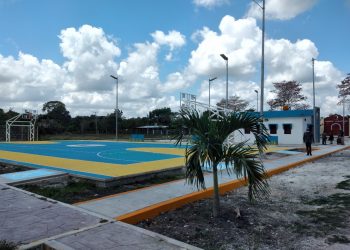 HABITANTES DE LA LOCALIDAD DE LA CEIBA YA CUENTAN CON CANCHA Y MÓDULO COMUNITARIO: SEOP