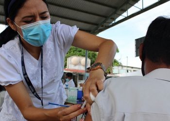 ANUNCIAN JORNADA DE VACUNACIÓN ANTICOVID PARA REZAGADOS EN CENTRO Y CÁRDENAS