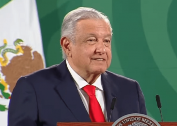 «MÉXICO ES UN PAÍS LIBRE»: AMLO ABRE LAS PUERTAS AL PARTIDO ESPAÑOL VOX