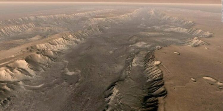 SE REGISTRA UN SISMO DE HORA Y MEDIA EN MARTE