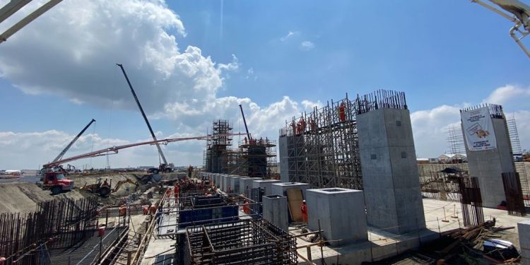 REFINERÍA DOS BOCAS ESTARÁ CONCLUIDA EL PRÓXIMO AÑO, CONFIRMA CARLOS MERINO