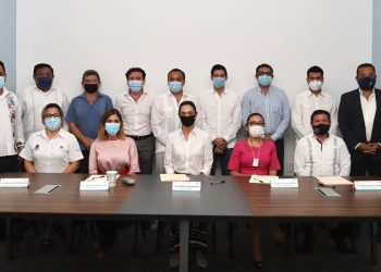 SE ENTREGAN NOMBRAMIENTOS A SÍNDICOS DEL CONTRIBUYENTE DEL SATQ