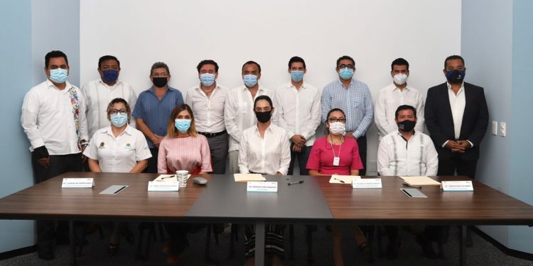 SE ENTREGAN NOMBRAMIENTOS A SÍNDICOS DEL CONTRIBUYENTE DEL SATQ