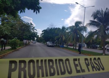 EJECUTAN A CONDUCTOR EN SEMÁFORO DE LA AVENIDA LA LUNA