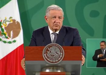 CONFIRMA EL PRESIDENTE AMLO QUE LOS GOBERNADORES CARLOS JOAQUÍN GONZÁLEZ DE QUINTANA ROO Y DE YUCATÁN, MAURICIO VILA SERÍAN LLAMADOS AL GABINETE FEDERAL