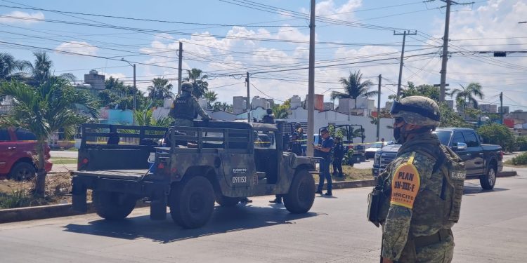HALLAN CAMIONETA ABANDONADA, TRAS DENUNCIAR ‘LEVANTÓN’ EN CANCÚN