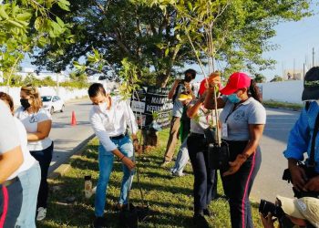 EMPRESARIOS, AUTORIDADES ECOLÓGICAS Y ACTIVISTAS UNEN ESFUERZOS POR EL MEDIO AMBIENTE