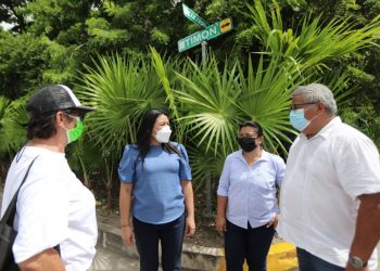 SUPERVISA BLANCA MERARI TZIU TRABAJOS DE EMBELLECIMIENTO DE ESPACIOS PÚBLICOS DE PUERTO MORELOS
