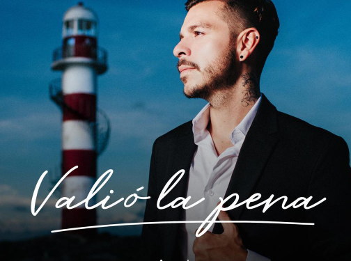 EL CANTAUTOR E INTÉRPRETE ORIGINARIO DEL NORTE DEL PAÍS PRESENTA UNO DE LOS TEMAS MÁS IMPORTANTES EN SU TRAYECTORIA ACOMPAÑADO DE UN GRAN VIDEO GRABADO EN LAS PARADISÍACAS VISTAS DE QUINTANA ROO MÉXICO.