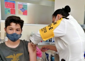 TRAS AMPAROS, VACUNAN A LOS PRIMEROS MENORES DE EDAD EN MÉRIDA