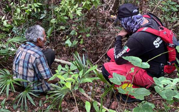 HALLAN SANO A HOMBRE DE 78 AÑOS QUE SE PERDIÓ EN LA SELVA, CERCA DE CANCÚN