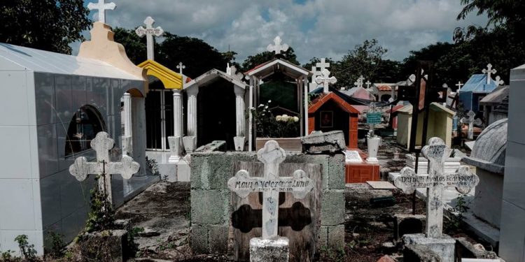 DESDE EL DOMINGO HASTA EL MARTES, LOS PANTEONES DE CANCÚN ABRIRÁN LAS 24 HORAS