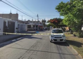 PEATÓN MUERE ATROPELLADO POR UN TAXISTA EN CANCÚN