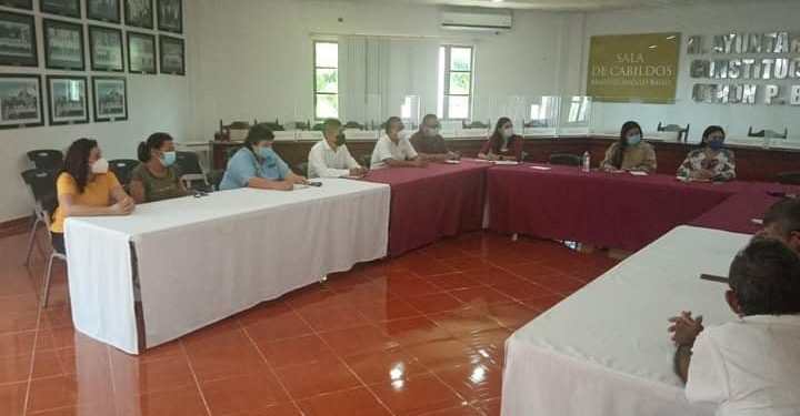 EMPRESARIOS PIDEN ACCIONES CONTRA EL SARGAZO EN MAHAHUAL, ANTE ARRIBO DE CRUCEROS