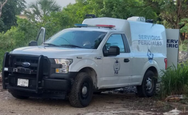 ENCUENTRAN CADÁVER DE UN HOMBRE EN CAMINO DE TERRACERÍA EN LA REGIÓN 245 DE CANCÚN