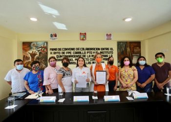 FIRMA DE CONVENIO PARA FRENAR LA VIOLENCIA EN MUJERES MAYAS