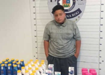 DETIENEN A TRES MUJERES POR ROBO A COMERCIOS DE CANCÚN