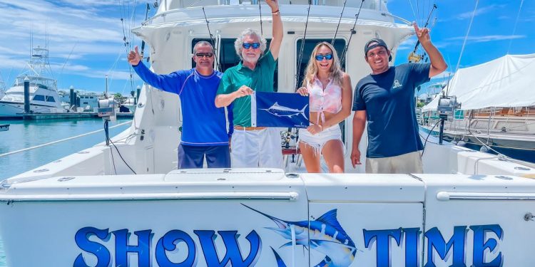 INFLUENCER COSTARRICENSE LOGRA RÉCORD MUNDIAL EN PESCA DEPORTIVA