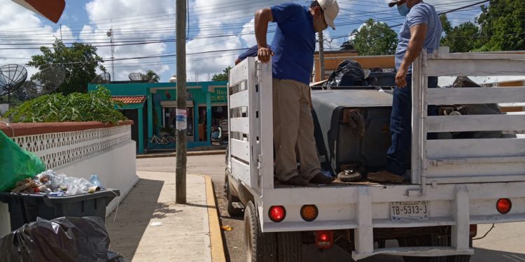 AYUNTAMIENTO DE LÁZARO CÁRDENAS REACTIVA RECOLECCIÓN DE BASURA EN KANTUNILKÍN CON VEHÍCULOS PRESTADOS