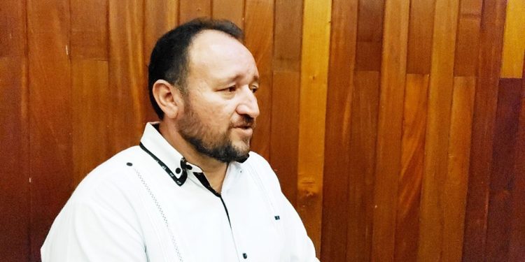 AGANDALLE DE RAFAEL RIVERO MARTÍNEZ ASPIRA A SER JUEZ LABORAL