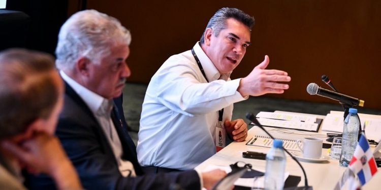 IMPULSA LA INTERNACIONAL SOCIALISTA EN AMÉRICA LATINA Y EL CARIBE LA FORTALEZA DEMOCRÁTICA: ALEJANDRO MORENO