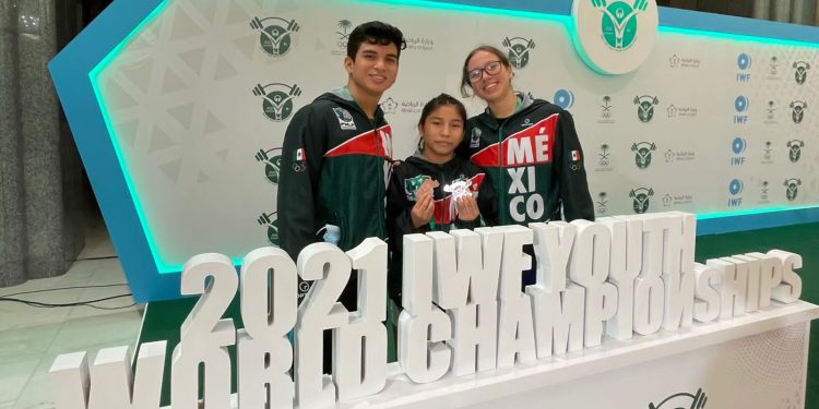 XIMENA LEÓN MEDALLISTA MUNDIAL DE LEVANTAMIENTO DE PESAS