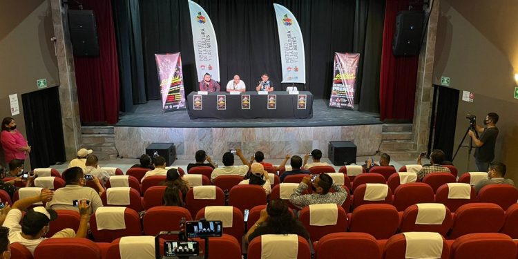 BATALLA DE CAMPEONES EN LA PLAZA DE TOROS DE CANCÚN