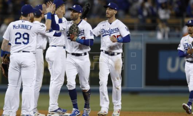 LOS DODGERS DE LOS ÁNGELES SE LLEVAN LA VICTORIA 7-2 CONTRA LOS GIGANTES DE SAN FRANCISCO