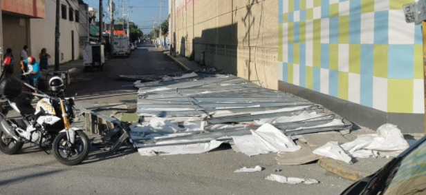 CAE ANUNCIO ESPECTACULAR EN LA ZONA DE ‘EL CRUCERO’ DE CANCÚN