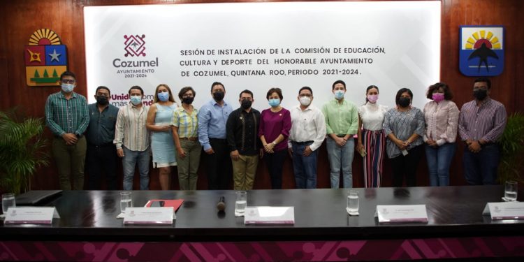 REGIDORES ASUMEN CARGOS DE LA COMISIÓN DE EDUCACIÓN, CULTURA Y DEPORTE