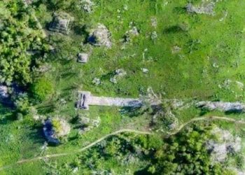 ENCUENTRAN CONSTRUCCIÓN DE CAMINO DE HACE TANTOS AÑOS