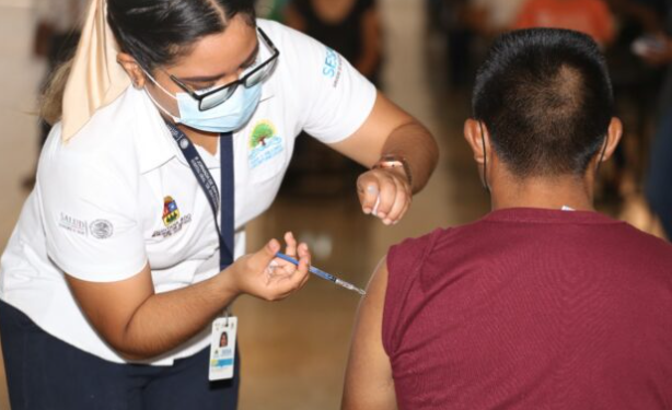 ANUNCIAN JORNADAS DE VACUNACIÓN COVID-19 PARA REZAGADOS EN EL SUR Y ZONA MAYA DE QUINTANA ROO