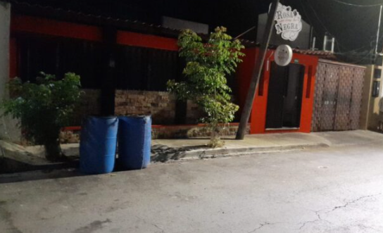 DISPARAN AFUERA DEL BAR ‘ROSA NEGRA’ EN COZUMEL