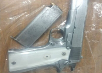 HUYE SUJETO ARMADO TRAS PERSECUCIÓN POLICIACA EN PLAYA DEL CARMEN