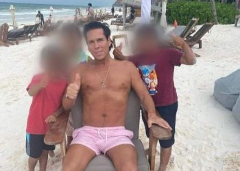 SE ACABAN EN REDES A ROBERTO PALAZUELOS POR USAR A NIÑOS EN FOTOS