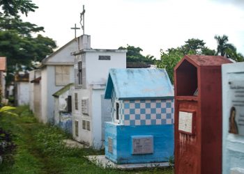 GOBIERNO MUNICIPAL MEJORA IMAGEN DE CEMENTERIOS PARA RECIBIR A VISITANTES EN EL TRADICIONAL “DÍA DE MUERTOS”