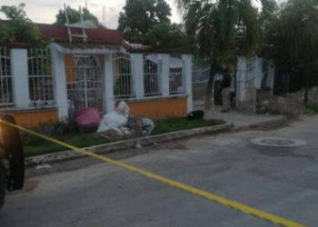 DISPARAN CONTRA UN VEHÍCULO EN LA COLONIA 5 DE ABRIL DE CHETUMAL