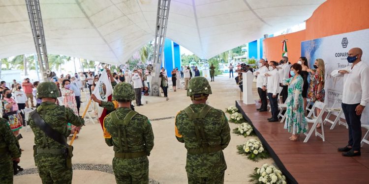 JUANITA ALONSO ATESTIGUA EL CAMBIO DE ESTAFETA DE LA COPARMEX COZUMEL