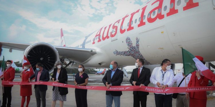 REACTIVAN VUELO VIENA – CANCÚN