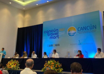 DESTINOS TURÍSTICOS DE QUINTANA ROO PASAN POR UN GRAN MOMENTO, AFIRMA ROBERTO CINTRÓN