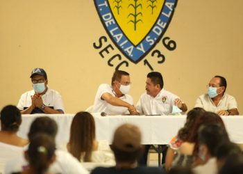 AZUCAREROS RECONOCEN LABOR DE LUIS ALEGRE